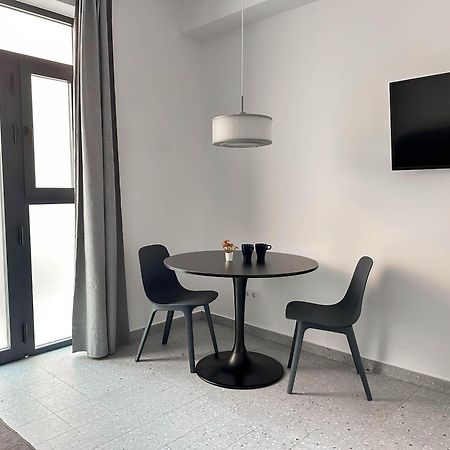 Apartamentos Navio Валенсия Екстериор снимка