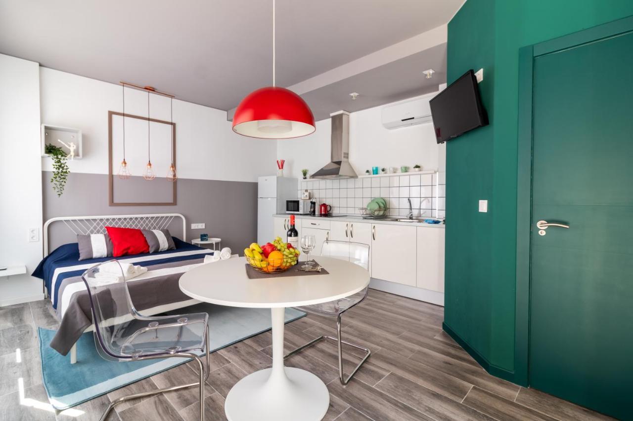 Apartamentos Navio Валенсия Екстериор снимка